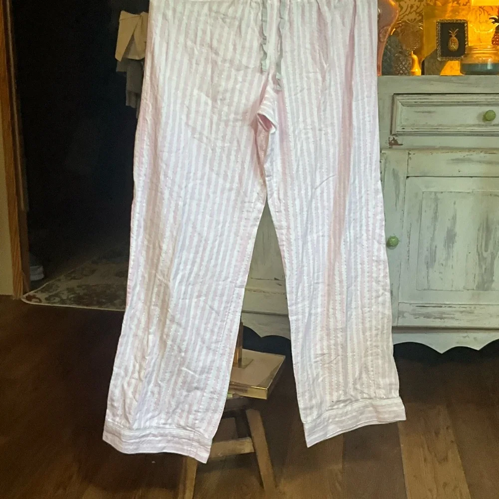 Victoria’s Secret size medium pajama set - Picture 5 of 6